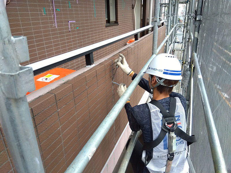 マンション大規模修繕の要点と外壁洗浄、補修の重要性のサムネイル画像